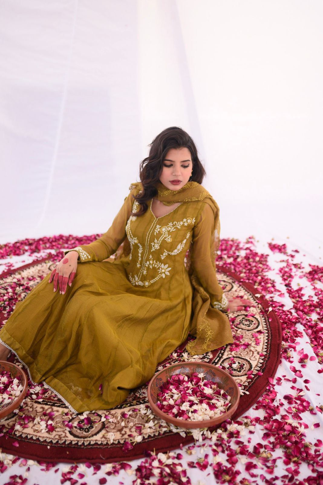 MEETHI EID'24 ( OLIVE GREEN PISHWAS )