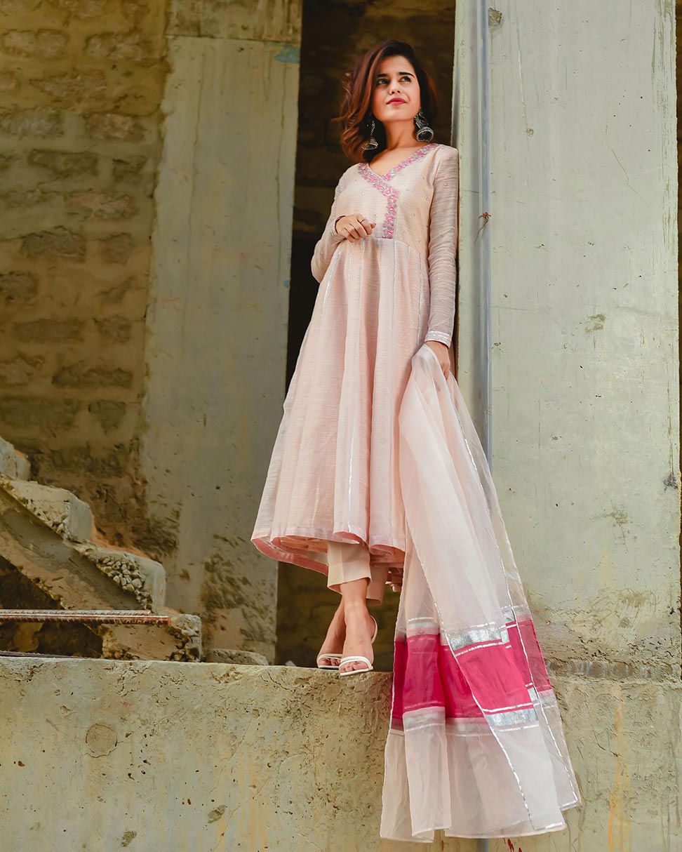 LIGHT PINK PISHWAS