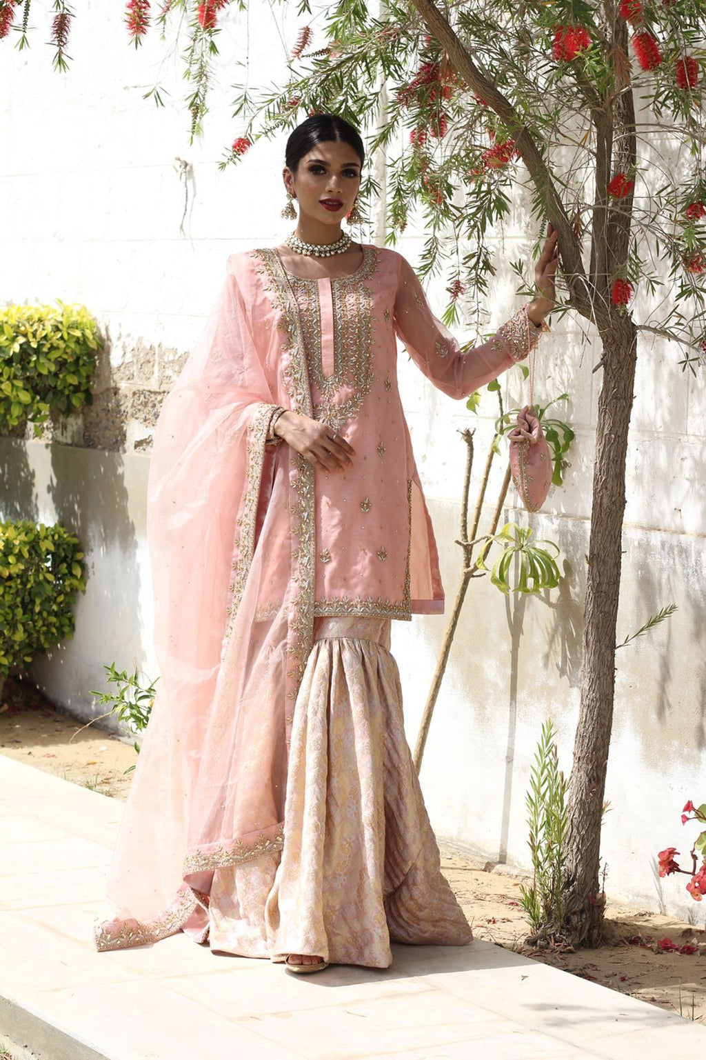 BEAUTY BUSH NIKAAH GHARARA