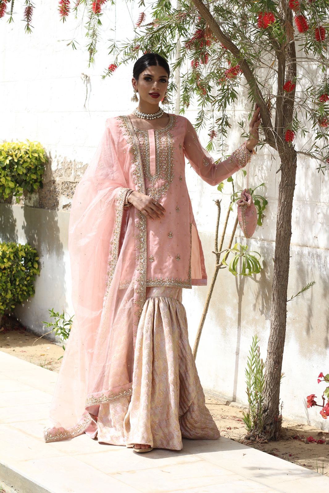 BEAUTY BUSH NIKAAH GHARARA