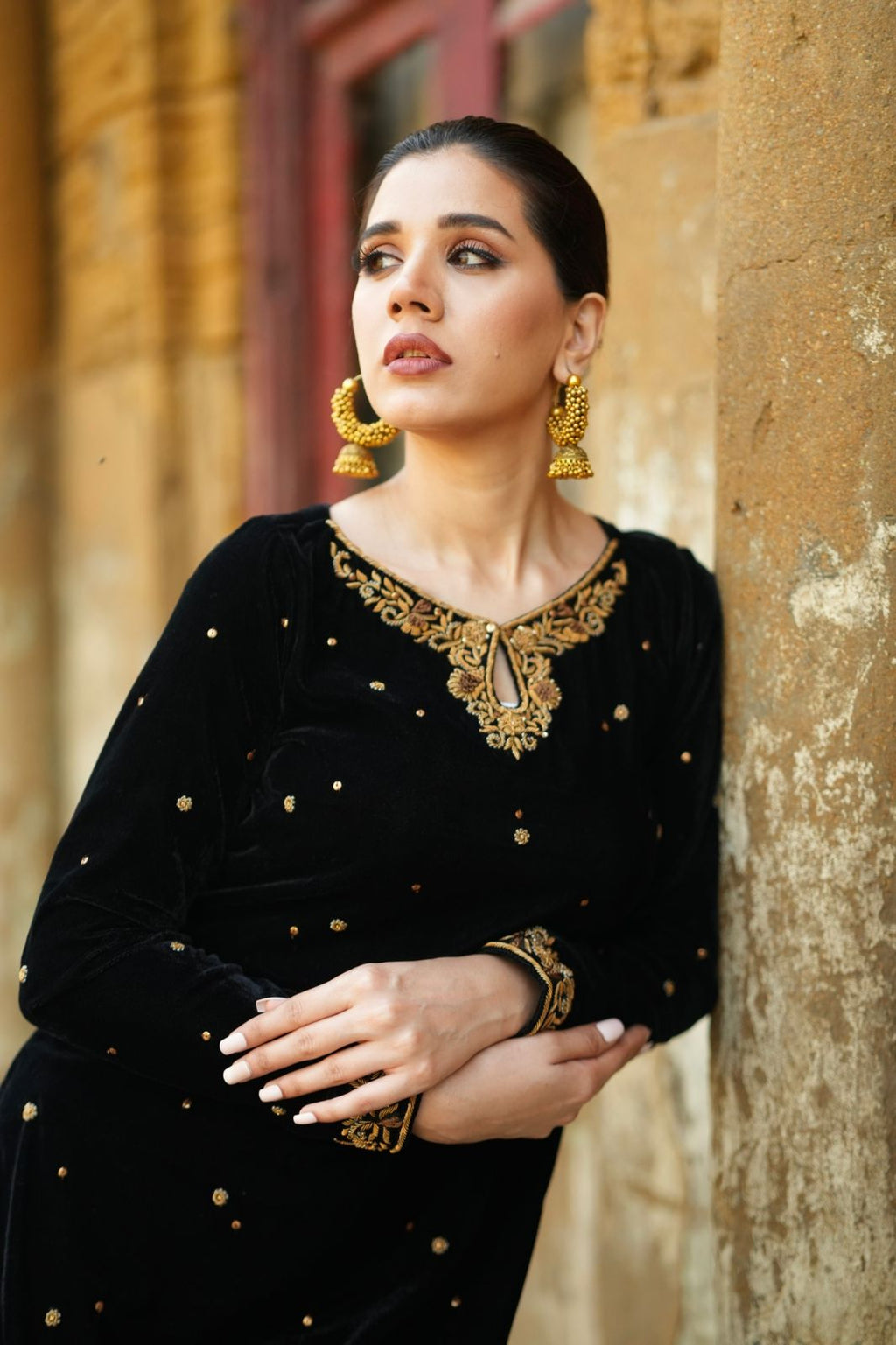BLACK VELVET WITH P/B DUPATTA