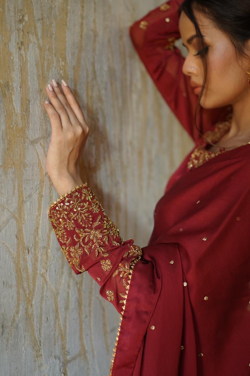 ZEBAISH E ZAMANA ( SAREE )