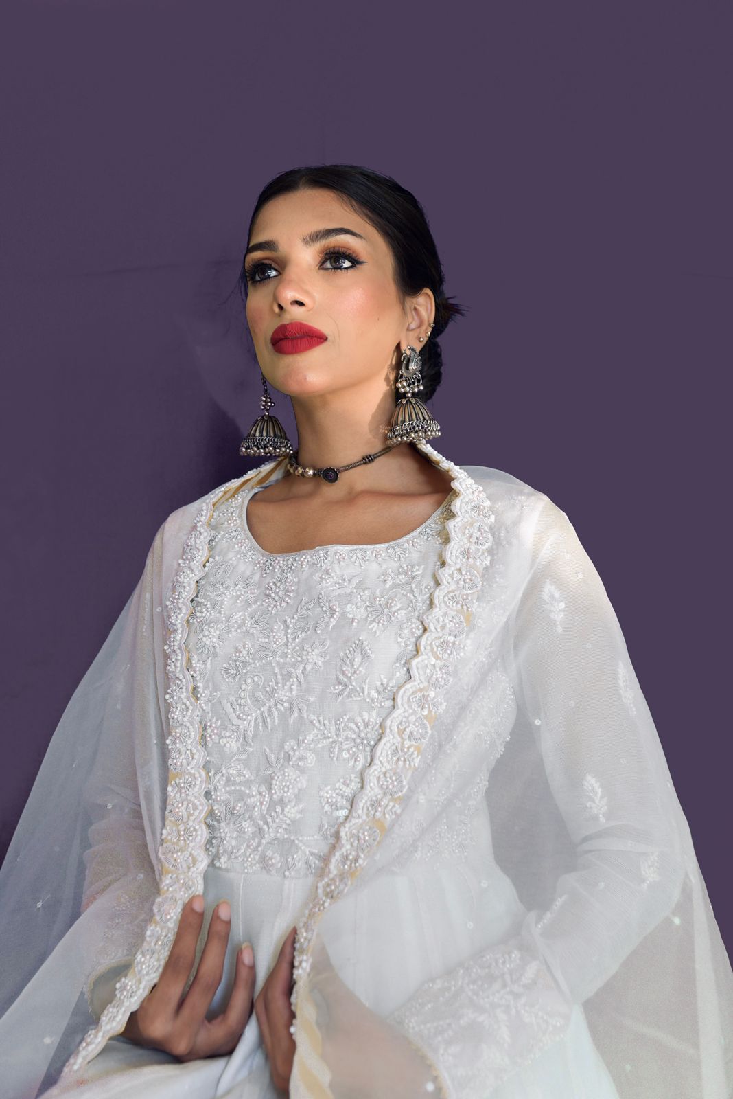WHITE PISHWAS WITH JAMAWAR SHARARA
