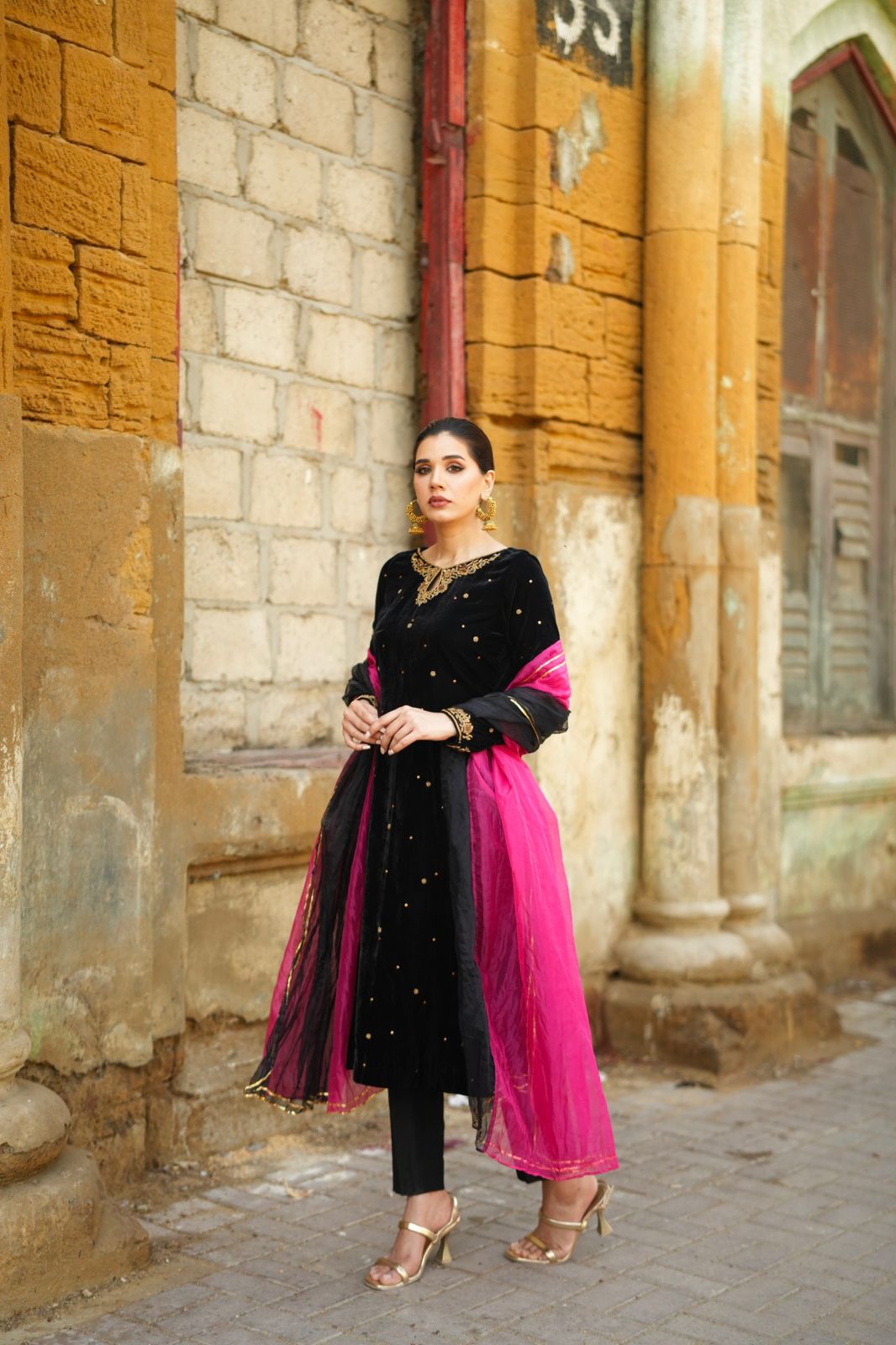 BLACK VELVET WITH P/B DUPATTA