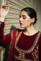 MAROON VELET PISHWAS