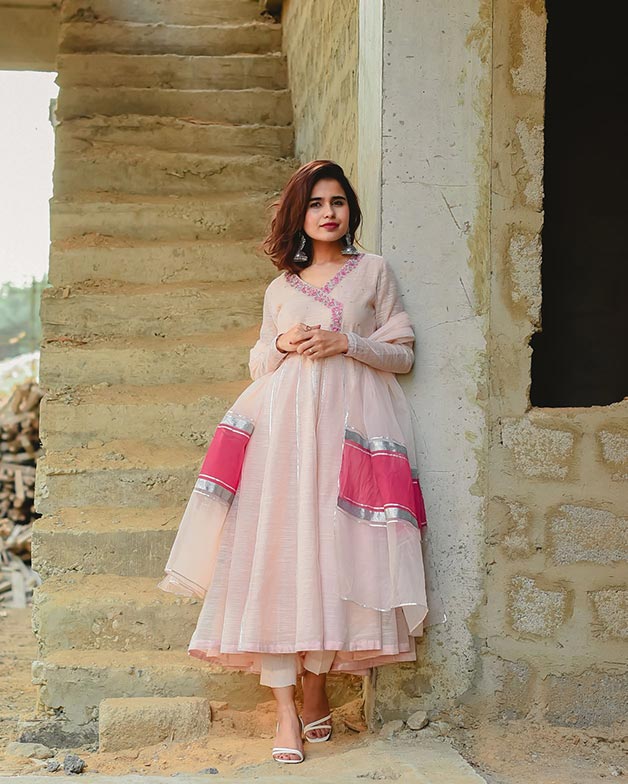 LIGHT PINK PISHWAS
