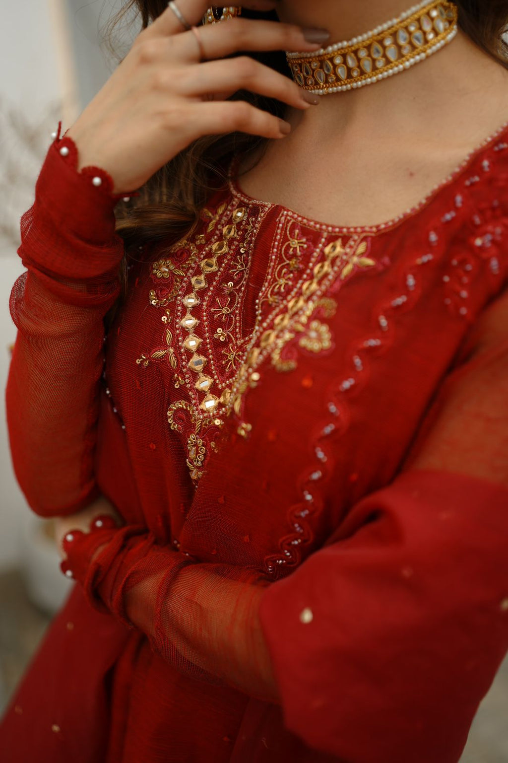 ANAARI RED KHADDI NET DRESS