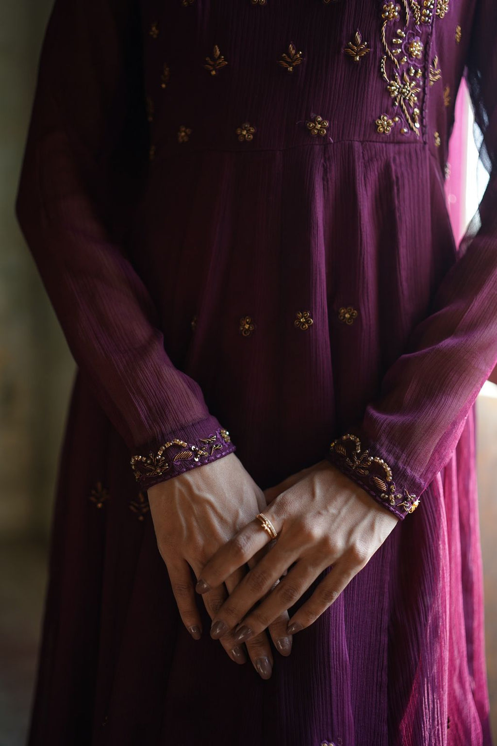 ZEBAISH E ZAMANA ( ANGRKHA PISHWAS )