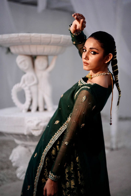 BAGHBAAN (GREEN LEHANGA DRESS)