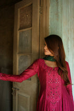 ZEBAISH E ZAMANA (PINK DRESS KAMDANI DUPATTA )