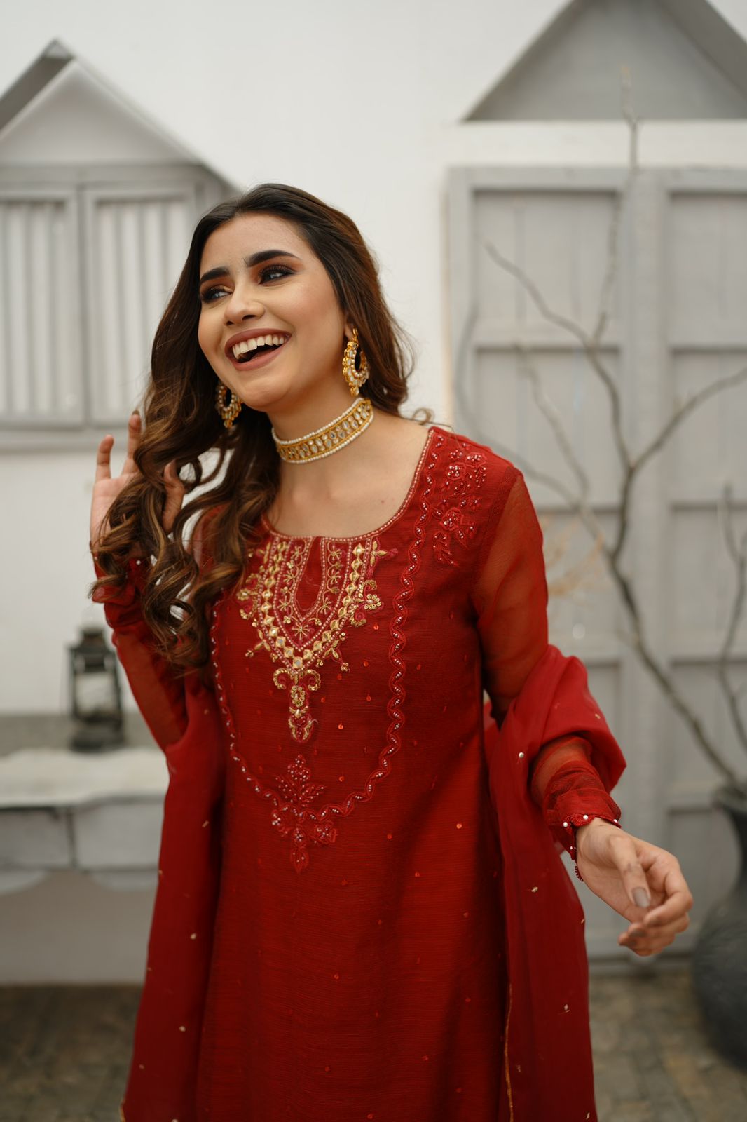 ANAARI RED KHADDI NET DRESS