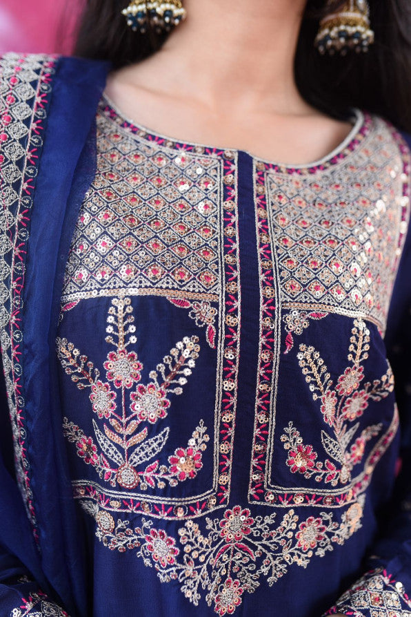 FESTIVE PRET 25 ( SEQUENCED DRESS FARSHI )