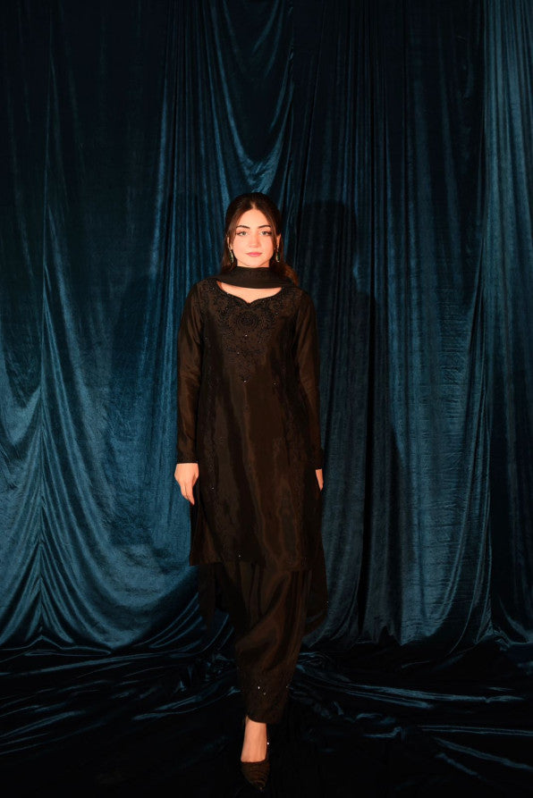 RAW SILK COLLECTION ‘25 BLACK SHALWAR KAMEEZ
