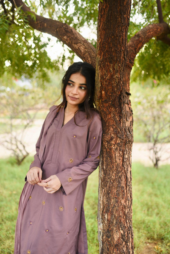 AKS ( MAUVE SHALWAR KAMEEZ )