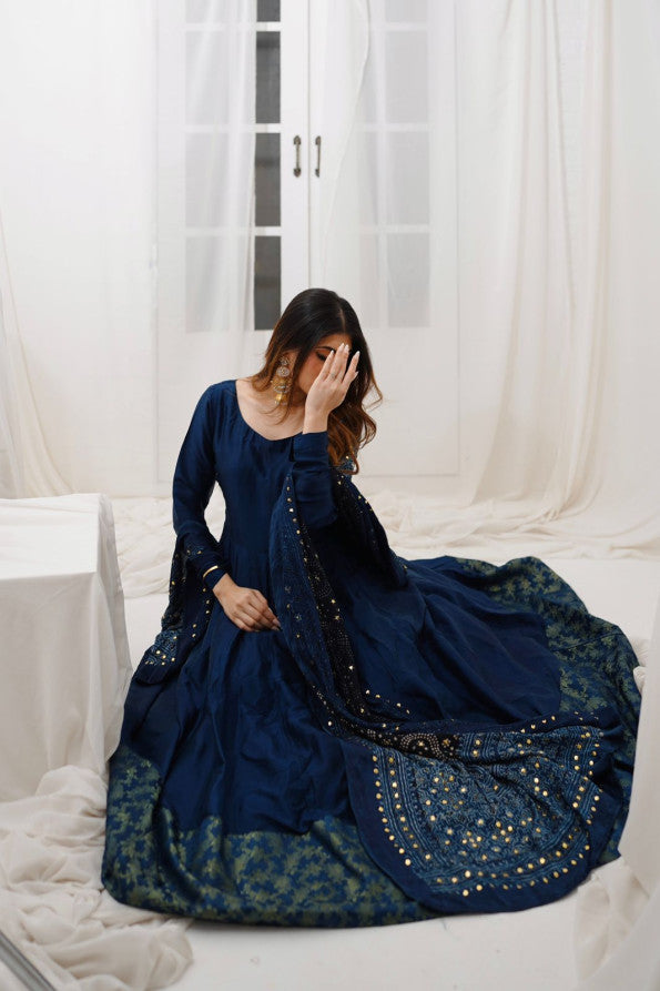 RANGREZ COLLECTION (BLUE KAMDANI DRESS )