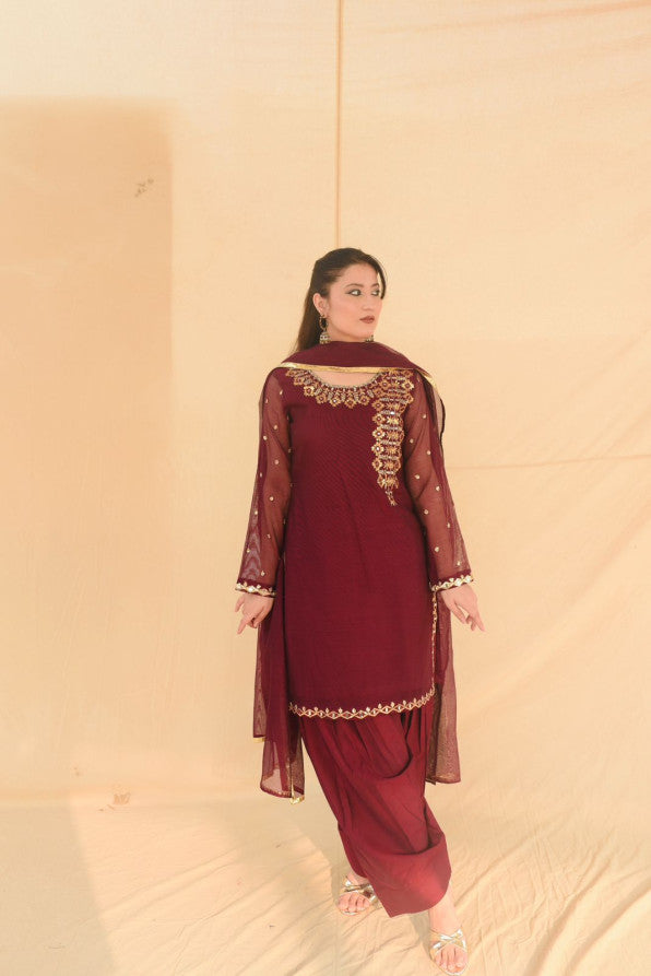 SONEHRI COLLECTION ( MAROON FARSHI )
