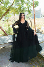 BLACK FLOWY DRESS