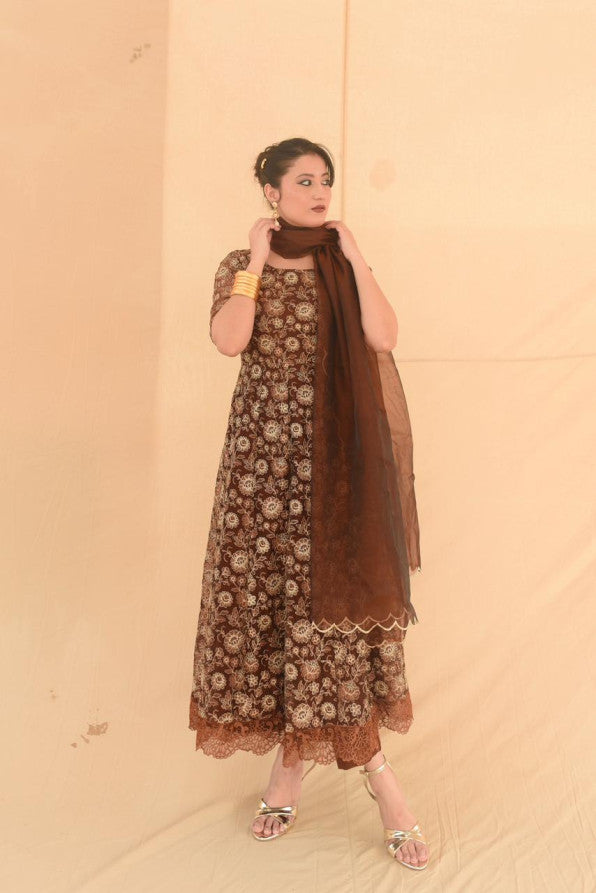 SONEHRI COLLECTION ( BROWN PISHWAS )