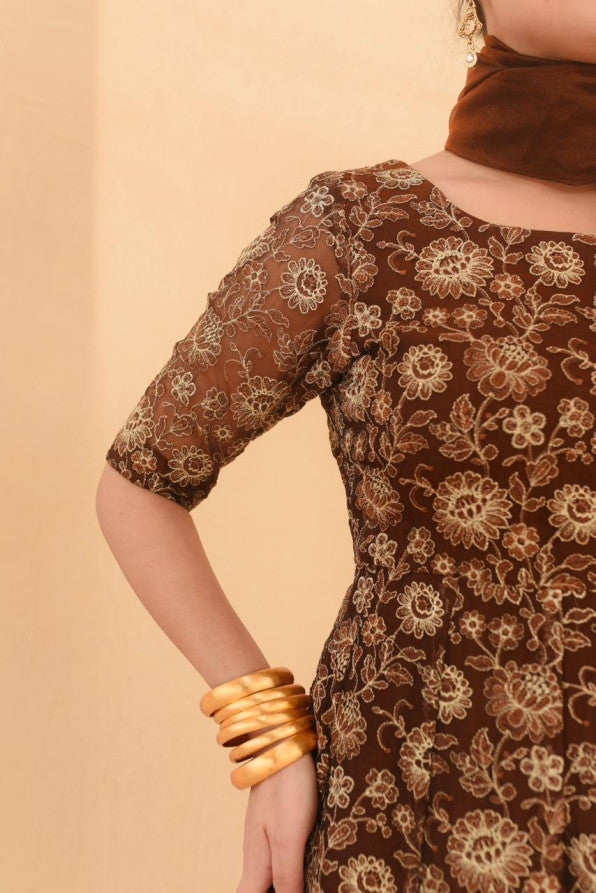 SONEHRI COLLECTION ( BROWN PISHWAS )