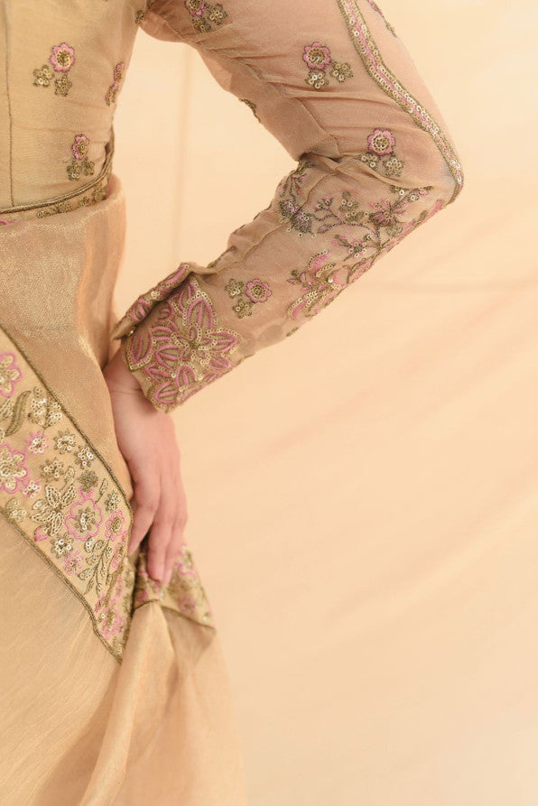SONHERI COLLECTION ( GOLDEN SAREE )