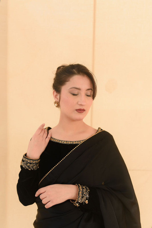 SONHERI COLLECTION (BLACK VELVET SAREE )