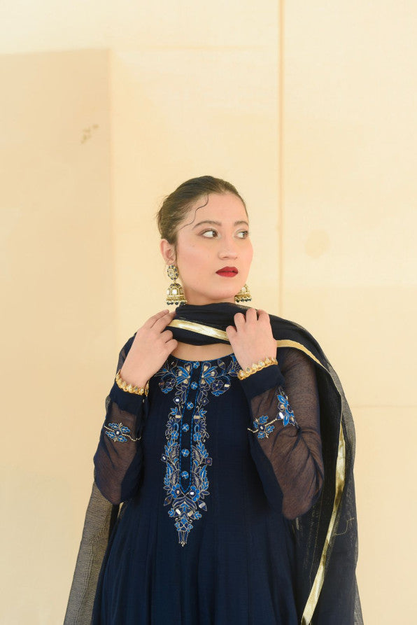 SONEHRI COLLECTION ( BLUE PISHWAS )