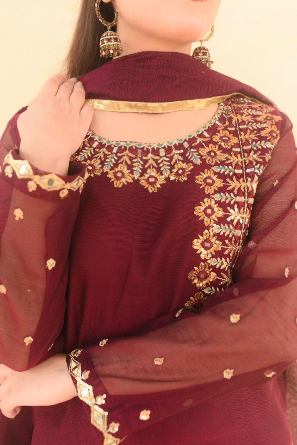 SONEHRI COLLECTION ( MAROON FARSHI )