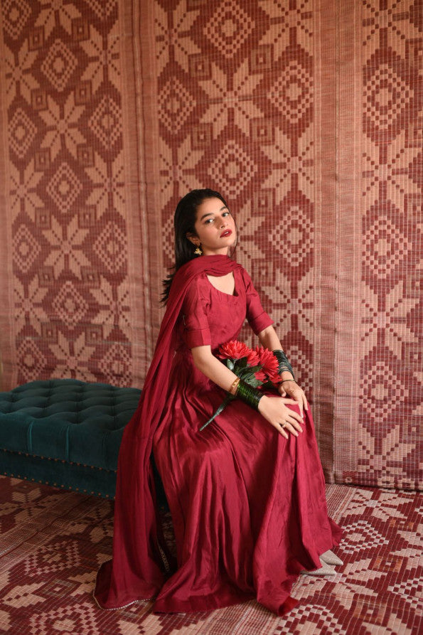 SEMI FORMAL '24 (RED PISHWAS )