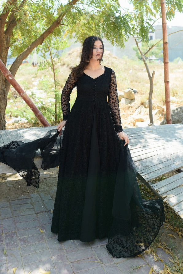 BLACK FLOWY DRESS