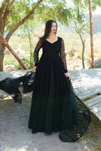 BLACK FLOWY DRESS