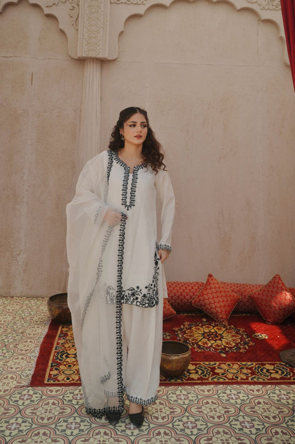 EID COLLECTION’25 WHITE FARSHI SHALWAR