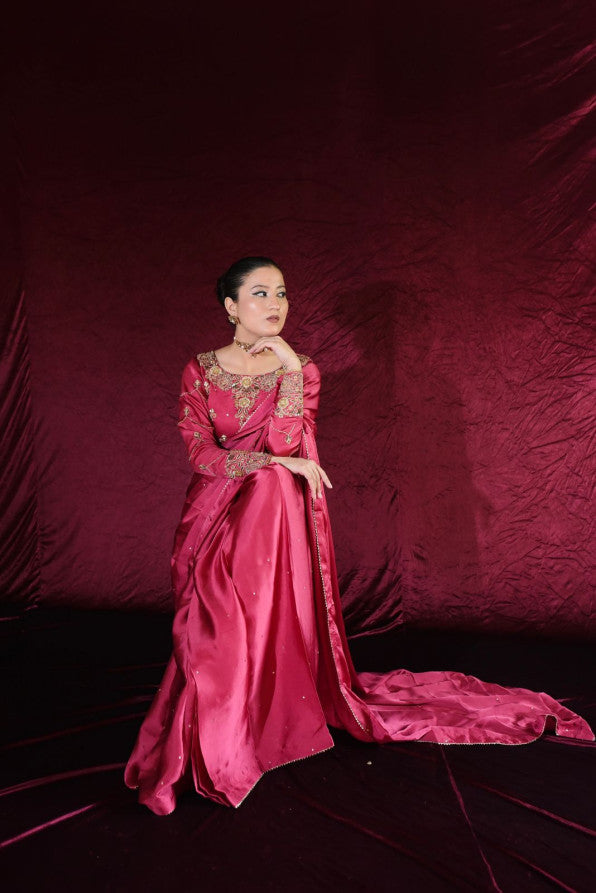 EXCLUSIVE COLLECTION ( PINK SAREE )&nbsp;
