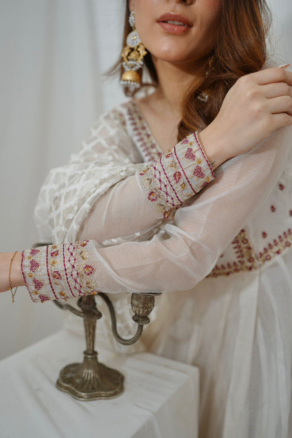 RANGREZ COLLECTION ( OFF WHITE ANGRAKHA)