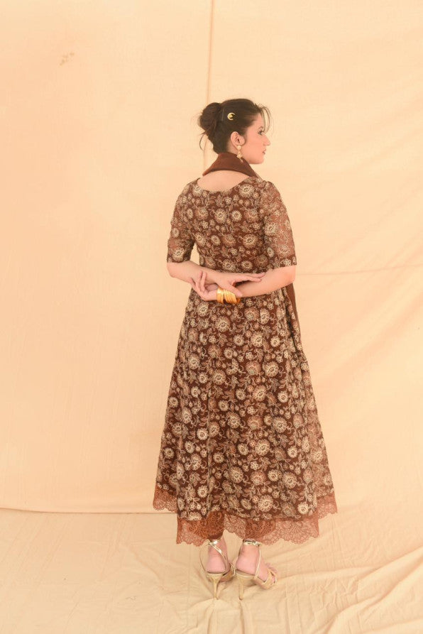 SONEHRI COLLECTION ( BROWN PISHWAS )