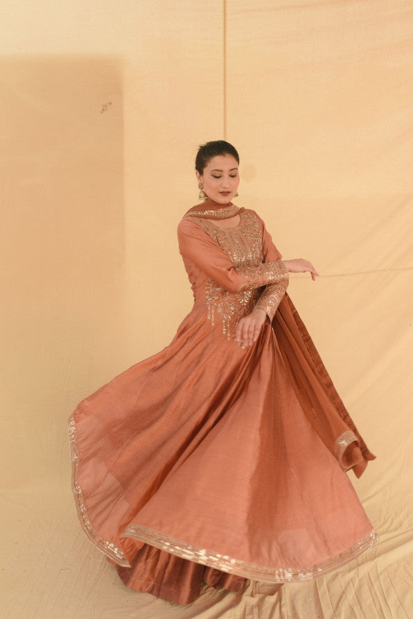 SONEHRI COLLECTION ( PEACH PISHWAS )