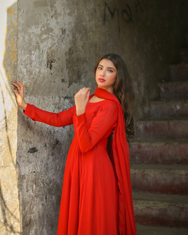 RED CHIFFON PISHWAS
