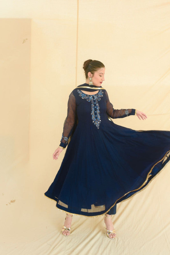 SONEHRI COLLECTION ( BLUE PISHWAS )