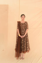 SONEHRI COLLECTION ( BROWN PISHWAS )