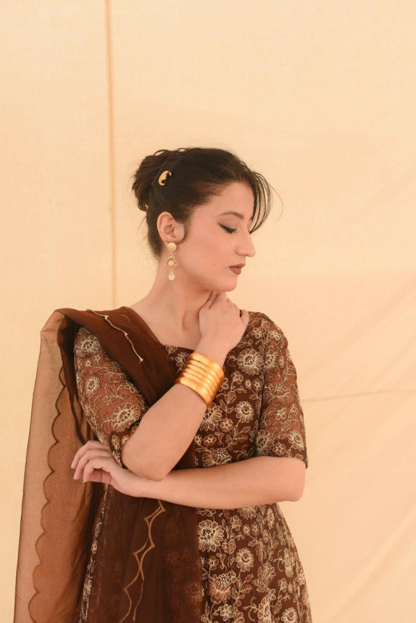 SONEHRI COLLECTION ( BROWN PISHWAS )