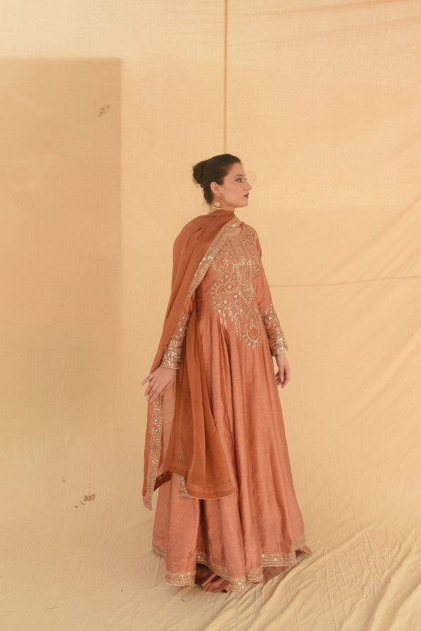 SONEHRI COLLECTION ( PEACH PISHWAS )