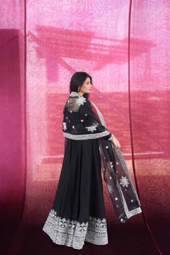FESTIVE PRET 25 ( BLACK PISHWAS )