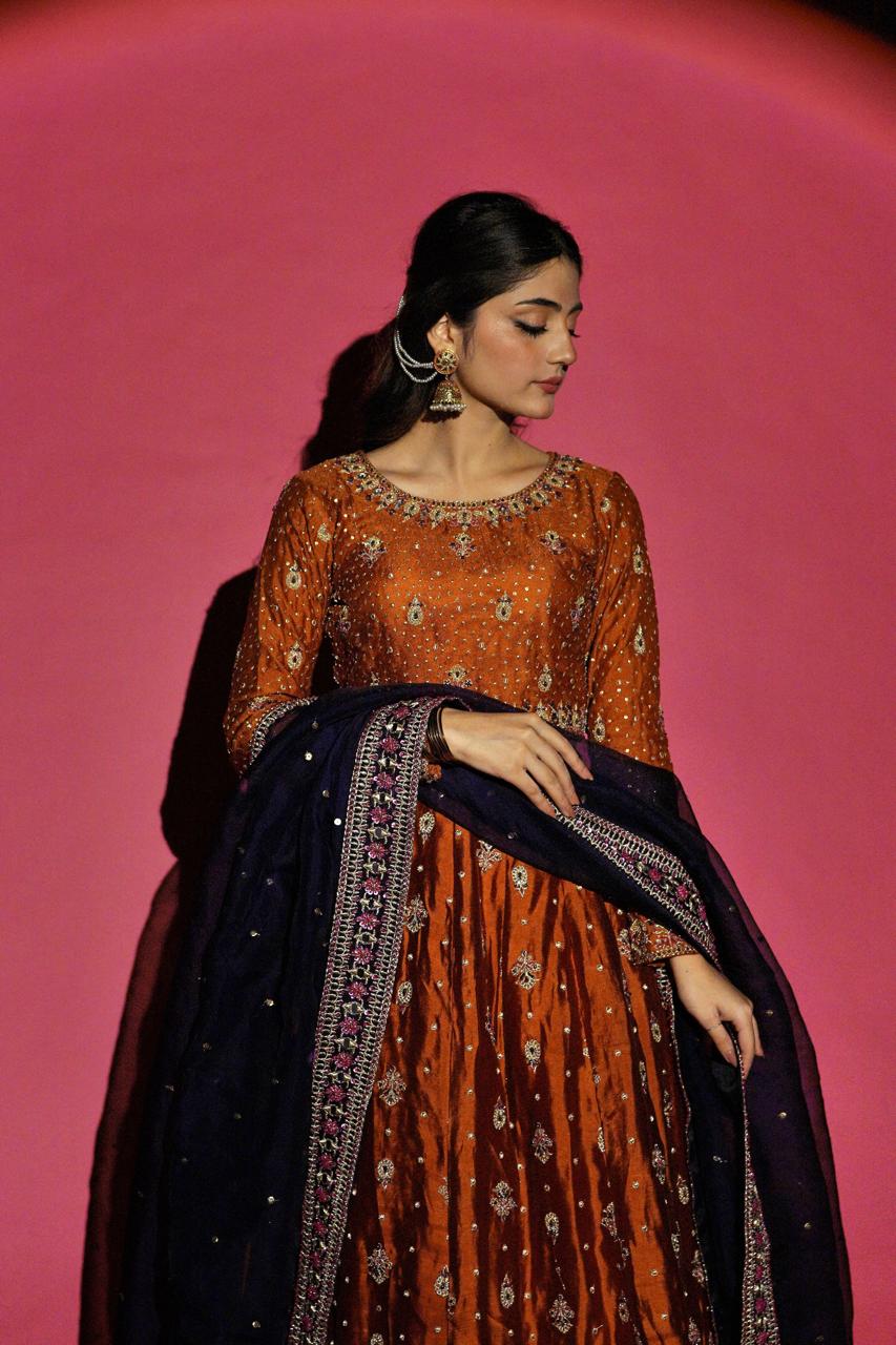 SHEHNAIYAN'24 (MEHANDI RUST LEHANGA )
