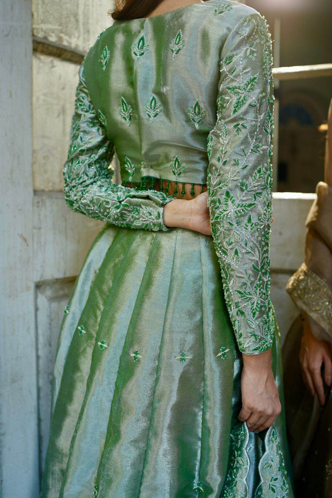 ZEBAISH E ZAMANA ( Lama lehanga choli )