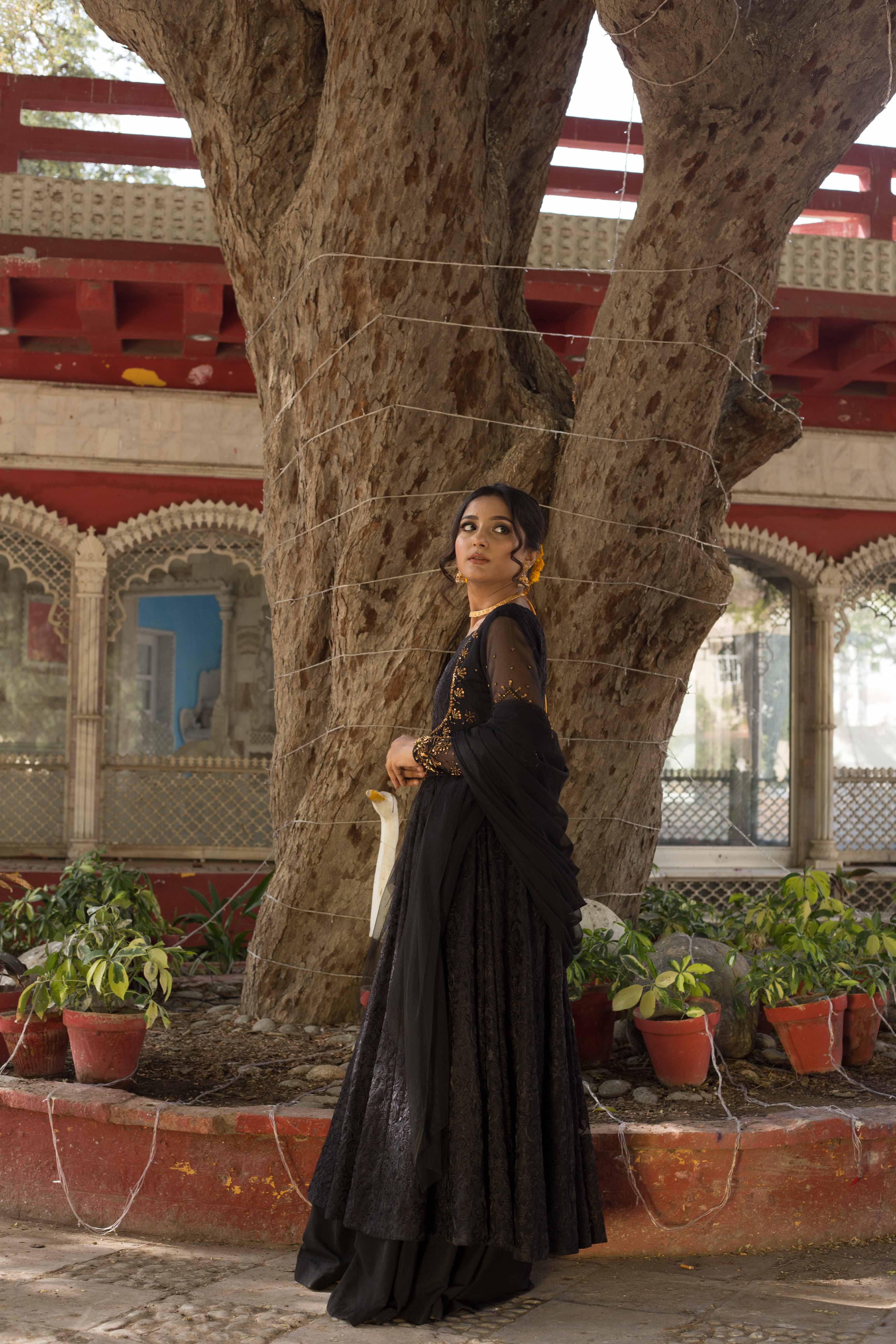 Rangeen kehkashan ( BLACK )