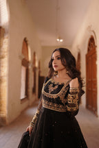 LAJPAAL "BLACK ORGANZA PISHWAS