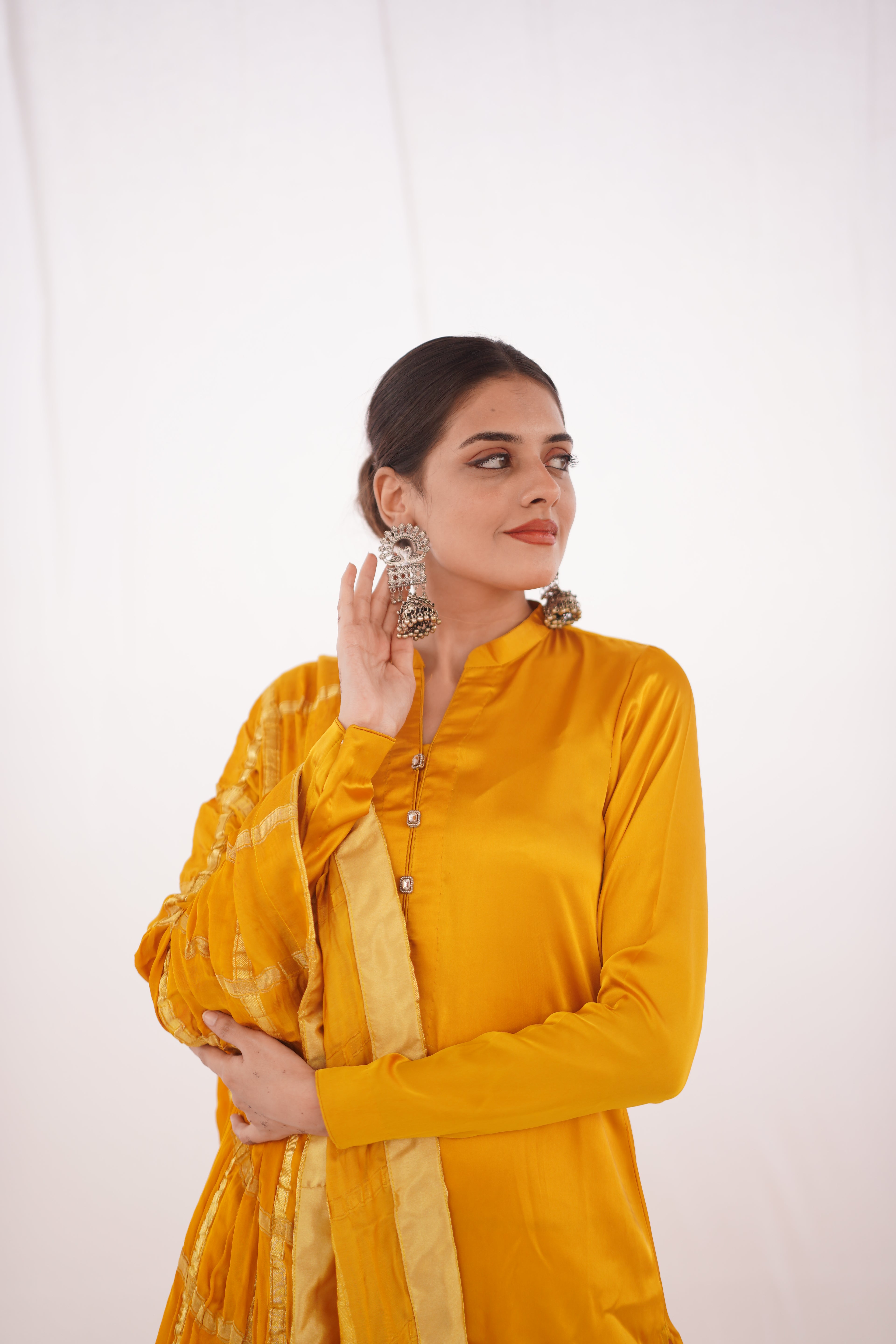 YELLOW SLK WEAVED DUPATTA