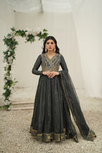 BAGHBAAN ( GREY ANGRAKHA CRUSHED PISHWAS )