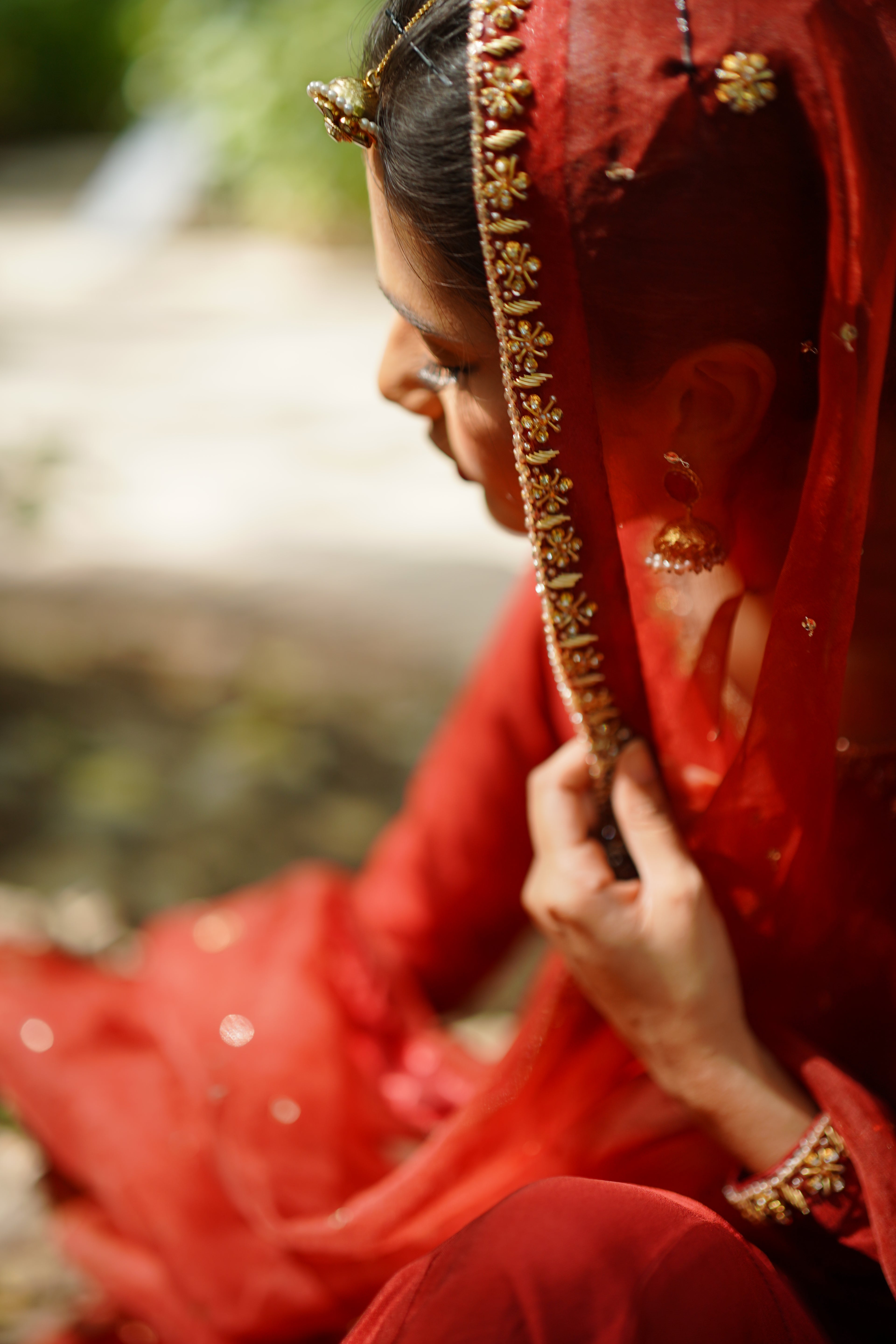 ROSHAN ( LAAL GARARA)