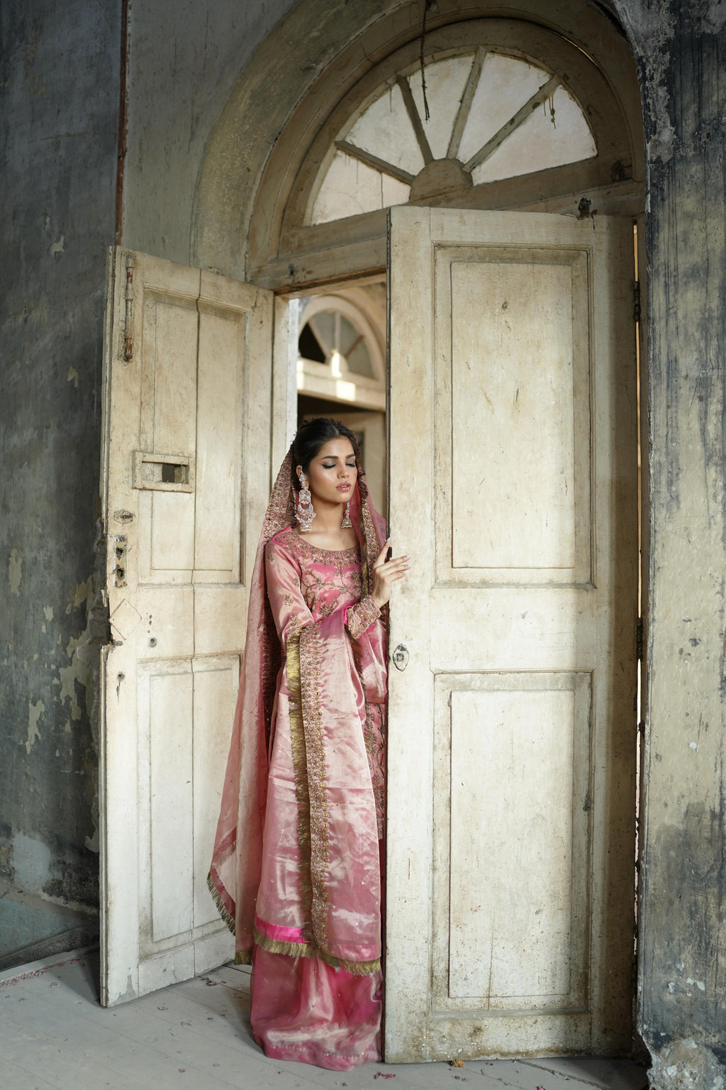 ZEBAISH E ZAMANA (PINK GOLD GHARARA)