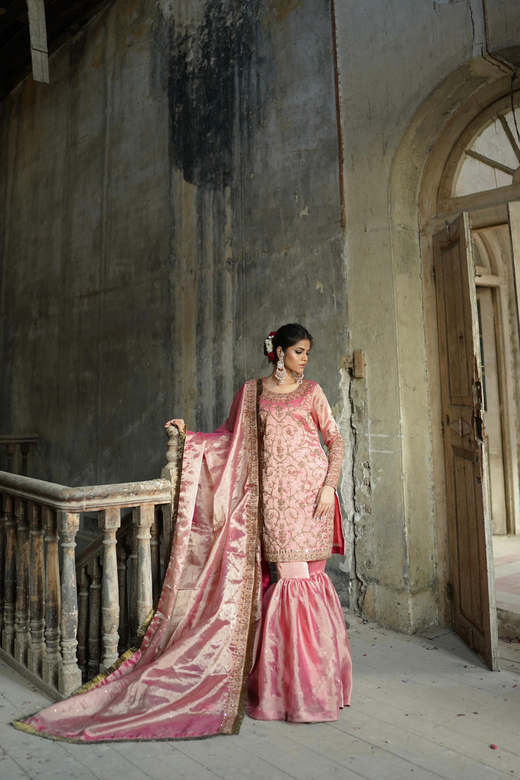 ZEBAISH E ZAMANA (PINK GOLD GHARARA)